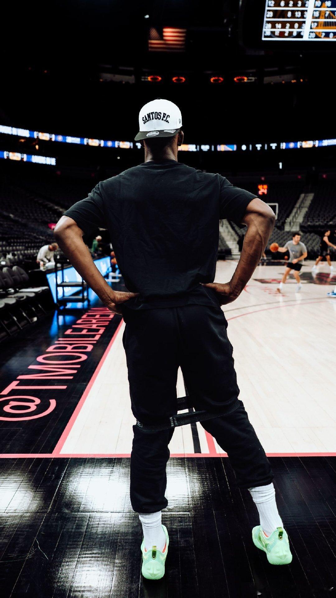 reps in vegas

#金州勇士[超话]##巴特勒##NBA# ​