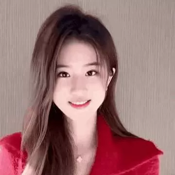 性感妩媚，美丽动人。