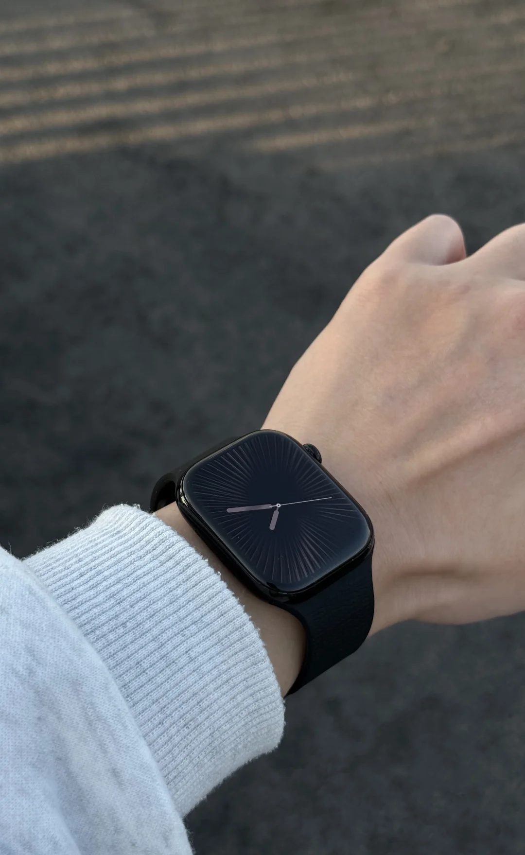 任何时候我都选黑色♣️
iwatch表带分享 
applewatch表带 
黑色永远的神 
颜色的尽头是黑色 
永远臣服于黑色 
没有技巧就是硬帅 
每日戴表不重样 
一身黑才是归宿