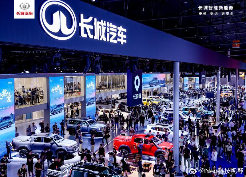 2026成都车展今日开幕，但比新车更吸睛的是——超20家品牌集体缺席，堪称近年最冷清的一届。#汽车##新能源汽车##超20家知名汽车品牌缺席成都车展# ​