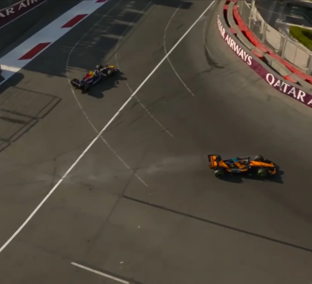 哎呀，皮亚斯特里1号弯严重锁si，掉到队尾了
#F1 #2026F1阿塞拜疆大奖
