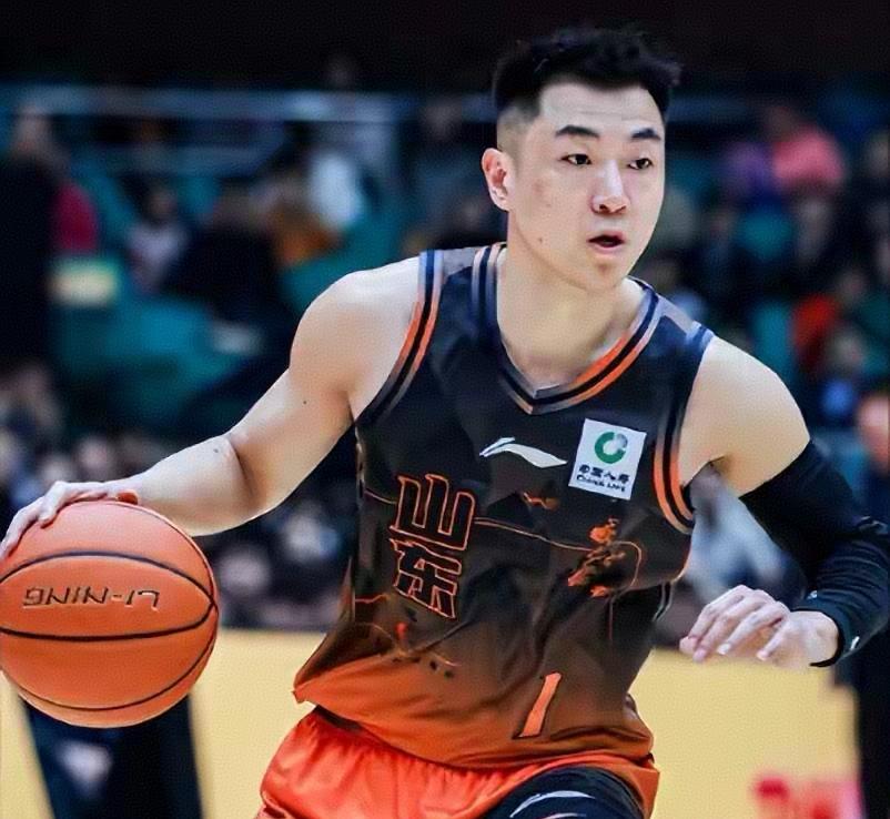 辽宁男篮主帅乌戈在公开采访里明确表态，季后赛首轮要以两胜的战绩击败山东...