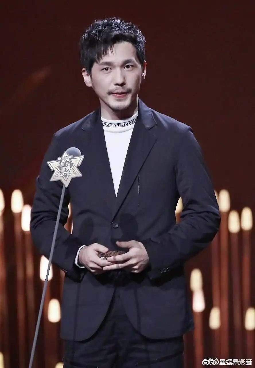 #白宇 刘萌萌#
相关生子传闻最早起源于2026年8月，刘萌萌发布的一条开箱视频中，腹部状态被网友解读为隆起明显，推测其已怀孕数月，视频发布后刘萌萌长时间停更社交账号。‌‌
2026年10月刘萌萌生日期间恢复更新，露面后的状态再次被网友猜测为产后恢复期，相关讨论截图于10月17日在社交平台扩散，话题 ​