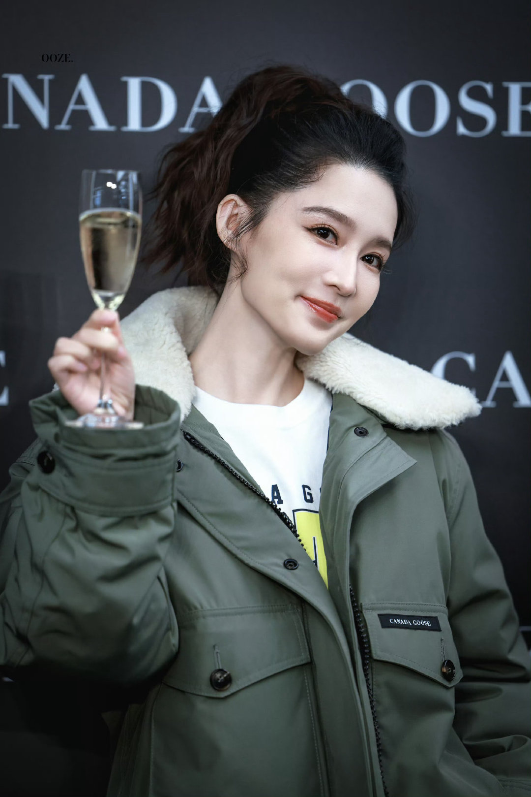 #在南京偶遇李沁#李沁你美！状态太好了 请速速进组拍剧[奶牛猫]
​