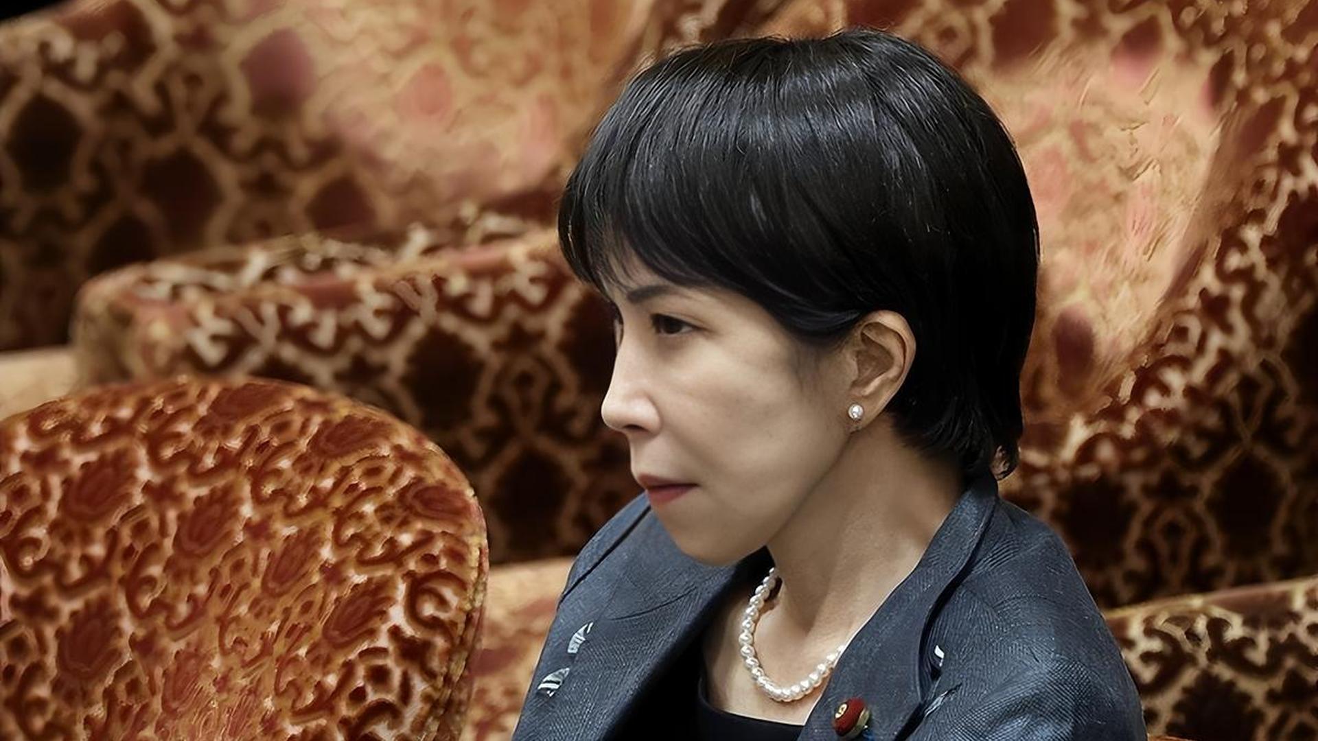 高市早苗或许可以松一口气了。

9 月 4 日，出征第 20 届亚运会的中国体育代表团在北京正式组建，整支队伍共计 1274 人，其中参赛运动员 815 名。

大多数人刷到这条消息，只会匆匆扫过，知道中国队即将奔赴日本名古屋征战亚运，却很少有人读懂这场赛事早已不止一场体育盛会，背后更深层的分量，也