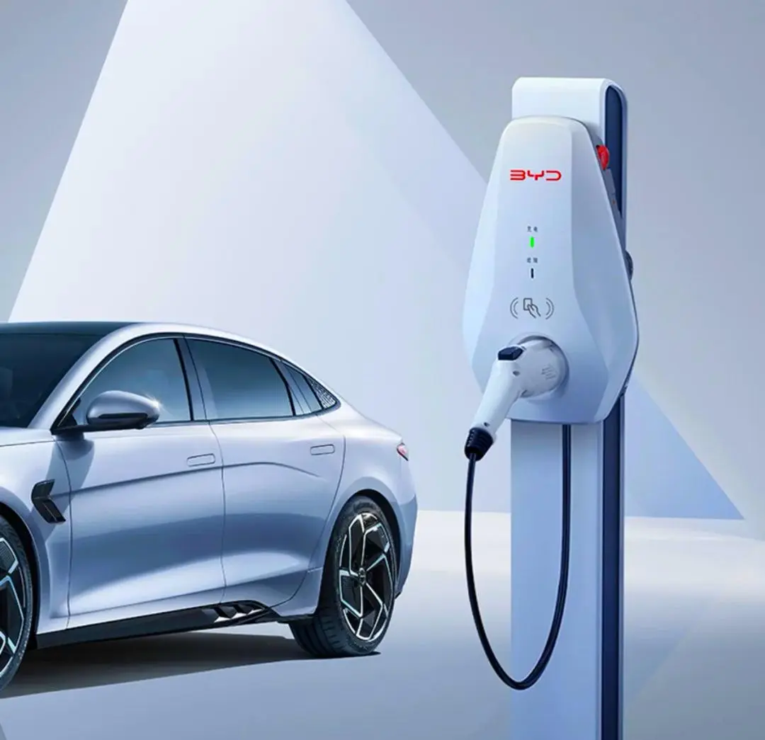 比亚迪“闪充”炸场！5分钟满血，是车企内