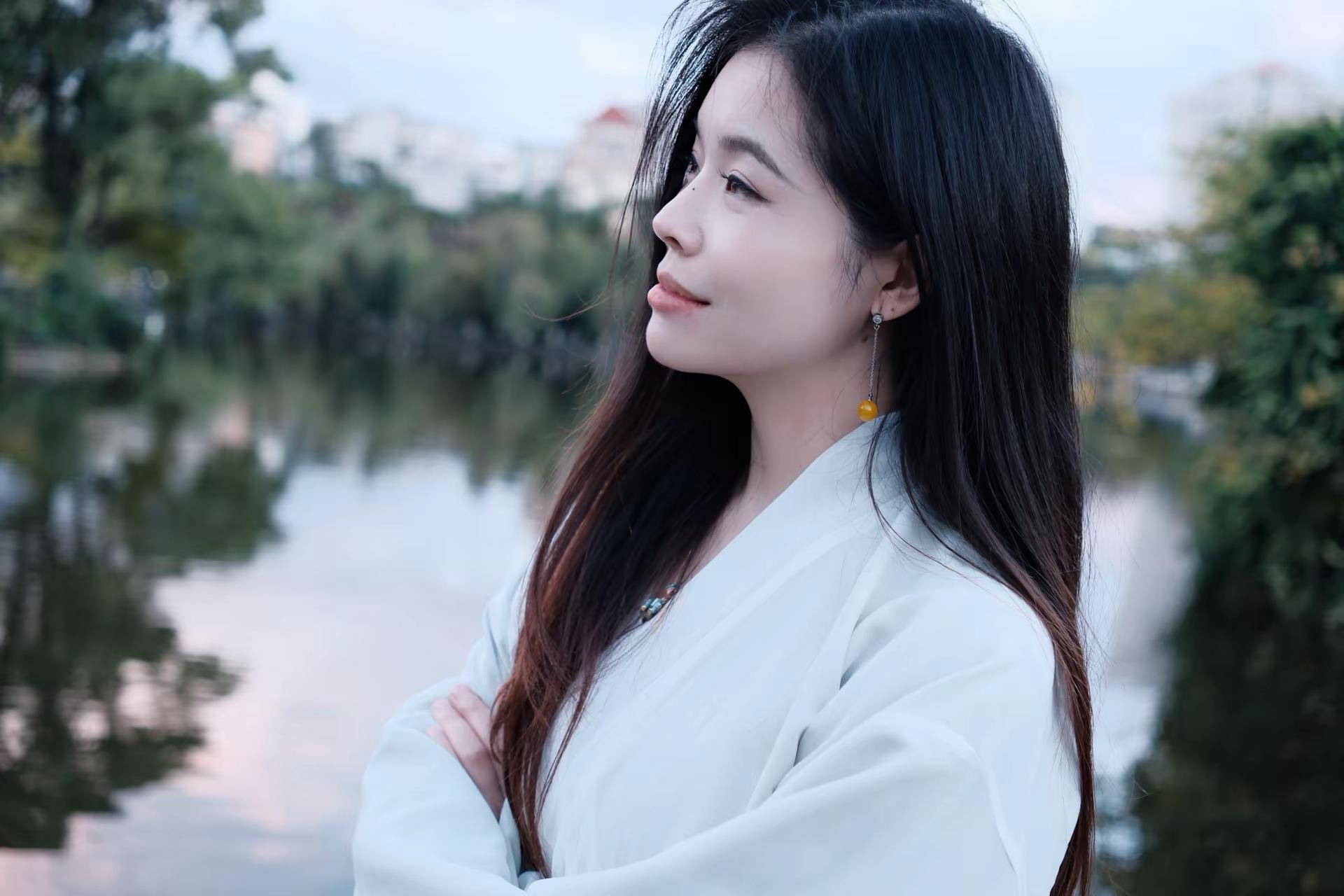 翠湖｜📷。在翠湖拍到了温柔的小姐姐👧  ～