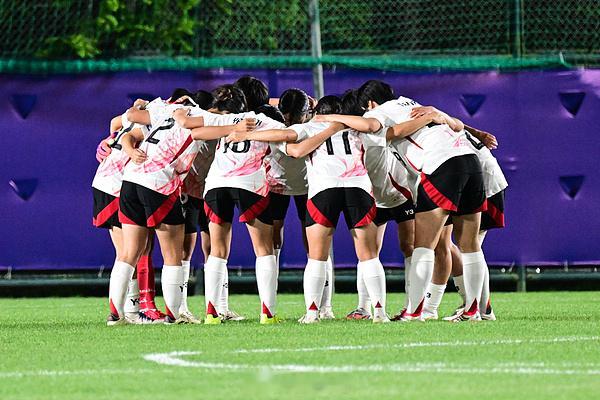   北京时间5月14日，在苏州进行的U17女足亚洲杯半决赛首场交锋...