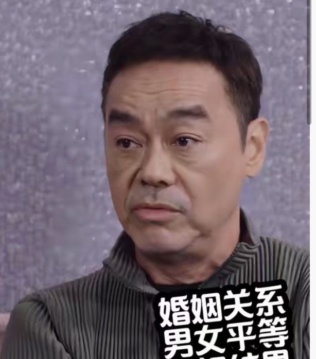最近，刘青云两年前的一段视频突然翻红了。网友们疯狂转发，点赞无数。为什么？因为他说出了很多男人的心里话。

这段视频的爆火，彻底揭露了一个事实：现在的男性，越来越不想结婚了。

那问题来了，为什么？要解答这个问题，我们得先搞清楚另一个问题——过去的男人，为什么要结婚？

答案可能会让你大跌眼镜。其实