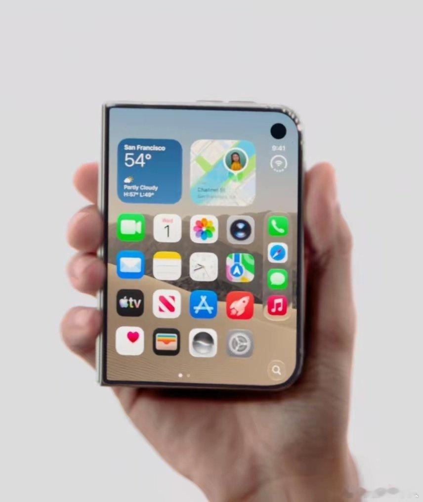 网友有意思评论：苹果iPhone18系列和折叠机发布后，以前骂华为的可变光圈有用了，侧边指纹有用了，折叠屏也有用了！阔折叠卖1万也不贵了，三折叠卖2万也不贵了。
连华为阔折叠抄苹果这种颠倒黑白的言论也被美国主子打脸了[笑cry][允悲] ​