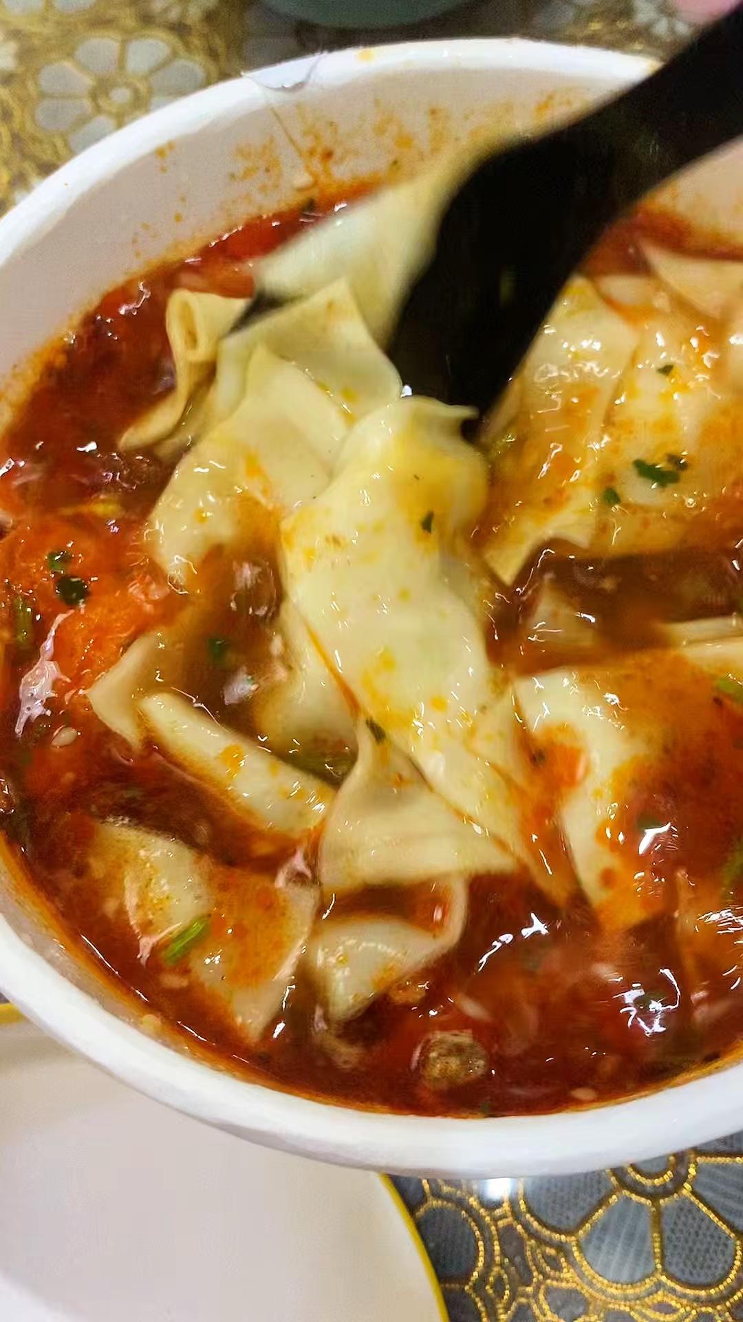 好女人得到名声，坏女人得到一碗酸汤面叶