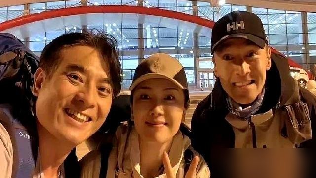 陈坤张颂文全被刷了，胡歌拿下张居正，背后就俩字：扛剧。
业内传了两年，这饼终于落锤。导演陈道明亲自坐镇，选角不看演技看卖片。胡歌赢在脸熟，赢在卫视和平台敢掏钱。陈坤文艺范太飘，张颂文流量有但底盘不稳，辛柏青戏好可没人买单。
说白了，历史正剧也得先活下来。胡歌刚靠《生命树》拿了白玉兰提名，电影《抓