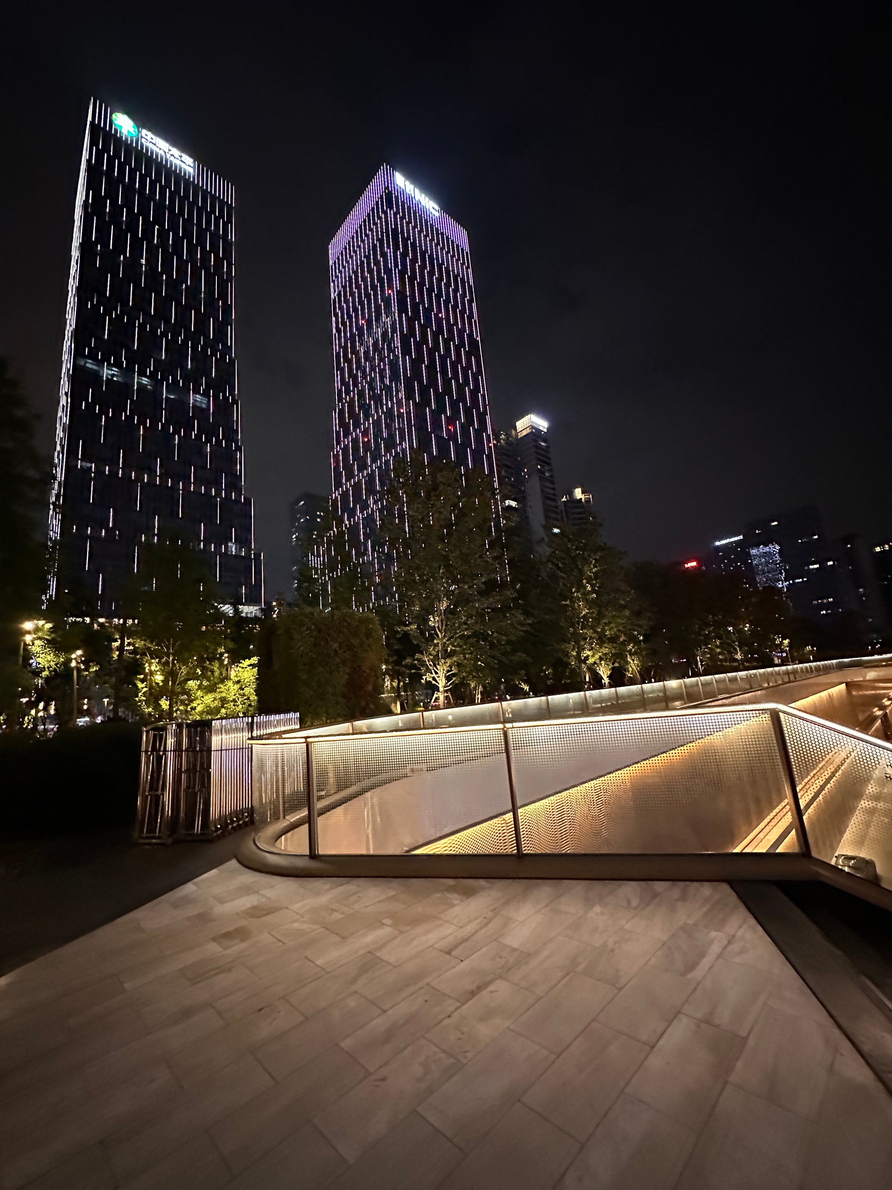 9.13足总整体观赛看法：

9.12成绩:8对6，拿下霍芬海姆21，利物浦爆冷，拉齐奥22米兰，葡超波尔图精准14，阿森纳2个

010 西甲 莱万特vs巴塞罗那
格局：4、5

14 德甲 埃尔沃斯堡vs拜仁
拜仁赢两个（让平）
分数：1-3、2-4

15 意甲 那不勒斯vs博洛尼亚
那不勒斯取胜（胜）
分数：1-0、2-1

18 荷甲 埃 ​