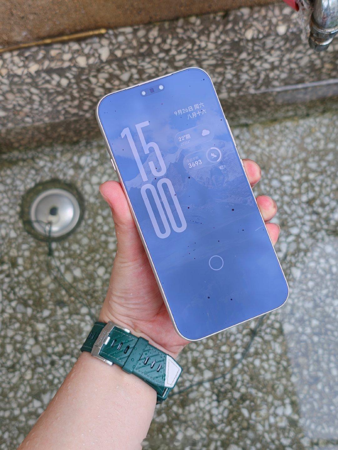 荣耀Magic9 Pro Max这块至尊黑钻屏，真的无敌通透！#新机来了##新品驾到# ​