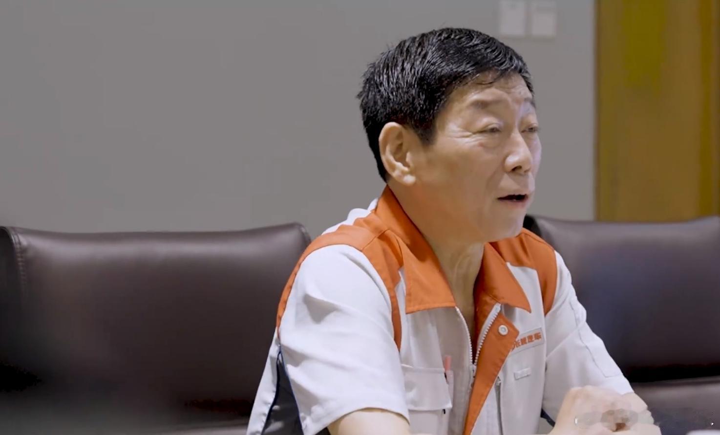 有人喜欢车企老板讲趋势、讲风口，我反而更关注魏建军那种“先把车造好”的劲儿。安全、耐久、底盘、供应链，这些看不见的基本功，决定了车主几年后还愿不愿意推荐。汽车不是买来尝鲜两天的，能不能经得住时间，才是更硬的考题。#魏建军##长城汽车#这种思路我能理解，也更符合真实用车的节奏。#魏建军# ​