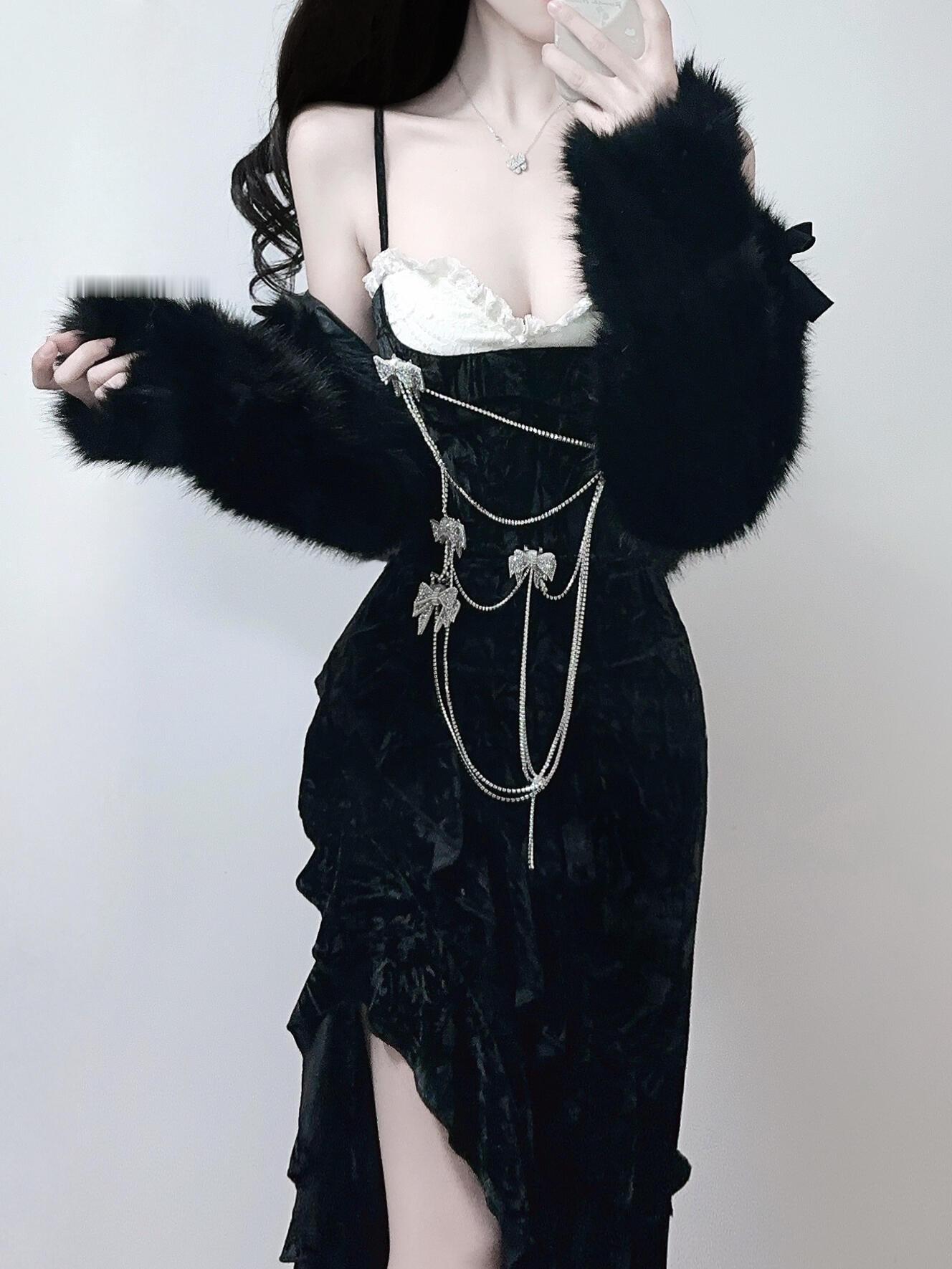 好美的小黑裙，爱了😍