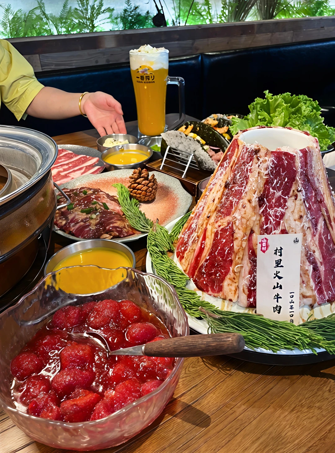 湖州美食|一口烤肉一口鲜啤 就吃山嵛村烤肉