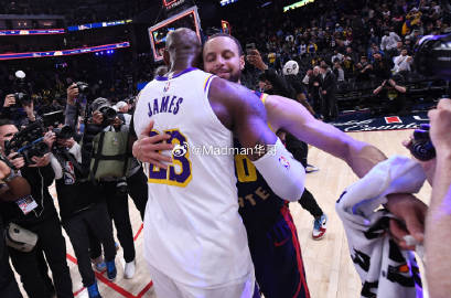 在今天结束的一场附加赛中，勇士以96-111不敌太阳。赛后，CBS记者...