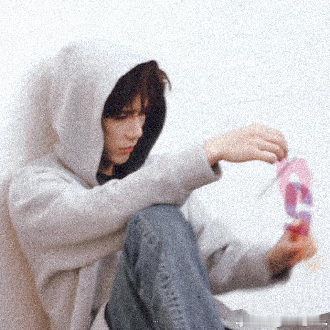 #王安宇球状闪电# way #王安宇季清和# 

💌有些情书，永远留在心底，它们记录着我对你所有的情感，虽然未曾寄出，却是我最珍贵的宝藏🎡

​