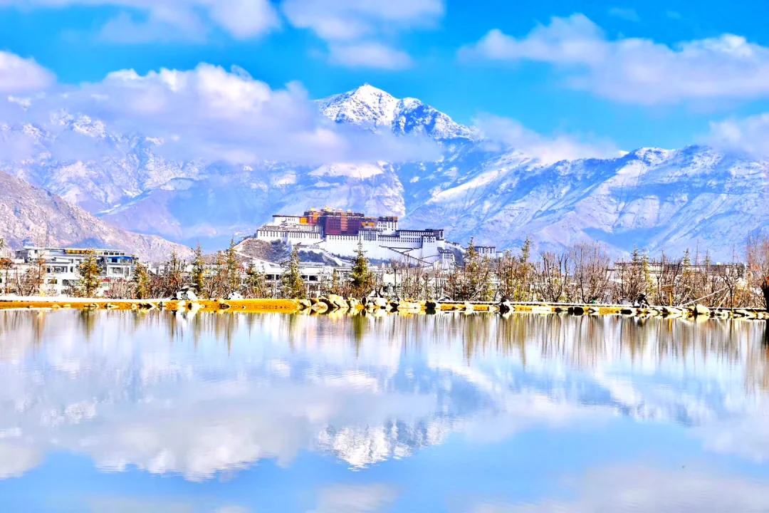 西藏旅行｜布达拉宫的倒影怎么拍才好看