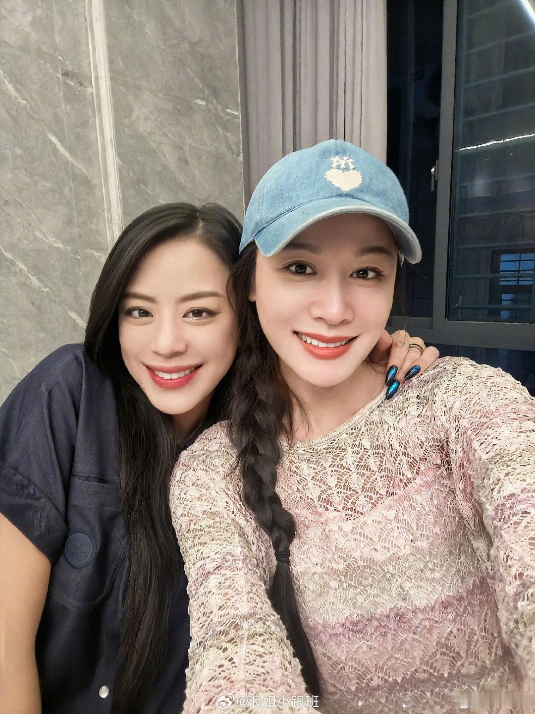 叶一茜江语晨母女又见面啦😘 ​