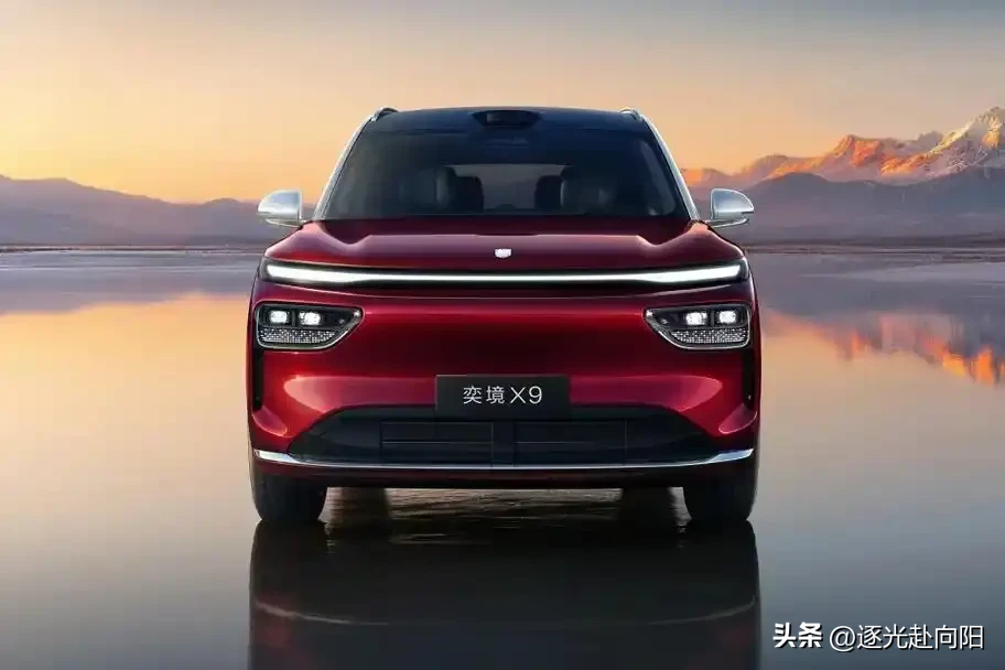 2026年中国新能源车企，分为三大梯队：
第一梯队：比亚迪、鸿蒙智行（问界i，/智界/享界/奕境/启境）
第二梯队：零跑、理想、小米
第三梯队：蔚来、小鹏、极氪、深蓝

中国的新能源车企发展太快了，八仙过海，各显神通。每一个品牌都有自己的忠实粉丝。




最近一直想找一台全家出行的六座SUV，特意