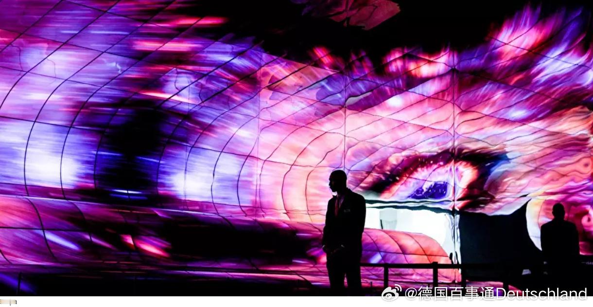 IFA 2026将于2026年9月4日至8日在柏林举行，这是全球规模最大的消费电子、家用电器及未来科技展会之一。今年IFA的关键词是“AI从概念走向日常生活”。人工智能将进一步融入电脑、智能家居、家电、可穿戴设备和机器人，尤其值得关注的是Personal AI、Physical AI和AI Agent等方向。与此同时，家庭机器人 ​