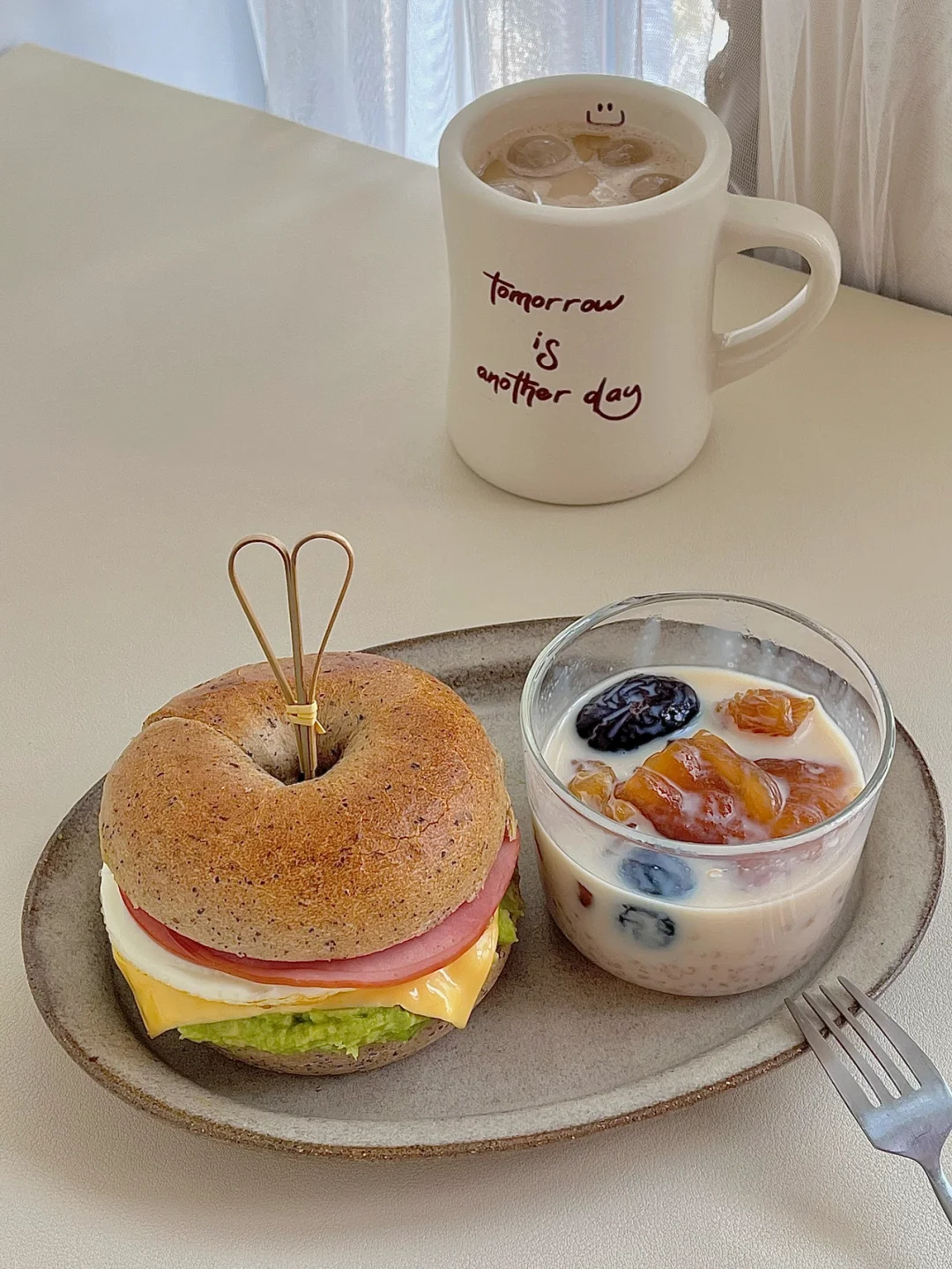 ☀️工作日早餐｜贝果三明治红枣藜麦牛奶花胶