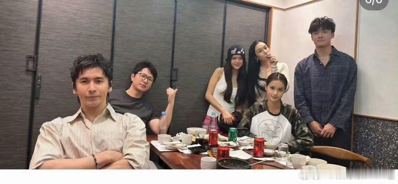 #韩国偶遇jaden考拉##韩国偶遇钟丽缇两个女儿#jaden和考拉的颜值，我哦，真的好美，这我还能怎么说呢，美美哒[可爱][可爱][可爱] ​
