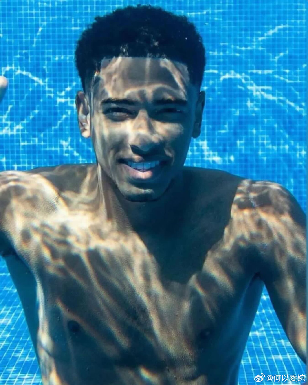 #贝林厄姆[超话]# 猪儿游泳照🏊‍♂️ ​