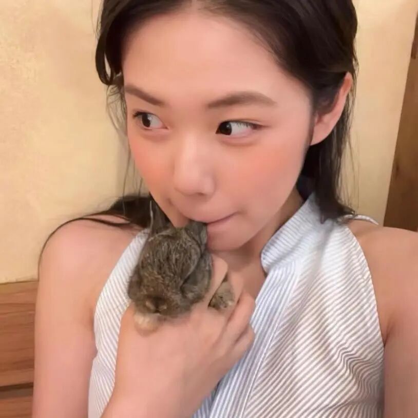 𝙒𝙚𝘾𝙝𝙖𝙩 白色系女头｜白色头像｜甜妹头像｜蓝色女头｜紫色女头｜推荐女头｜小众女头｜王者荣耀女头｜高清女头｜审美积累 ​情侣头像｜头像分享｜真人情头｜无水印｜氛围感情头 | 女生头像 | 男生头像 情侣头像分享｜治愈系情头｜情头｜卡通情侣头像｜高质量情头｜可爱情侣头像｜超好 ​
