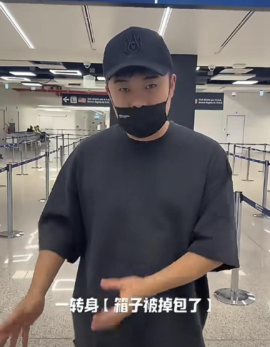 陈赫这趟罗马之行太糟心！两天连遭两次盗窃，背包秒空不说，机场行李箱还被调包成垃圾 ​