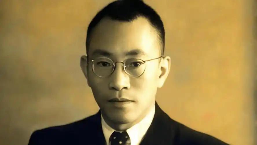 1958年9月30日，北京一处小院里，61岁的汤飞凡平静地结束了自己的生命。就在同一天，他的妻子何琏也追随他而去。这对携手走过30多年的夫妻，最终选择了同日赴死。而就在一年前，这位被誉为“中国疫苗之父”的科学家，刚刚站上人生巅峰。

信息来源：（金昌发布——【弘扬科学家精神】中国疫苗之父——汤飞凡
