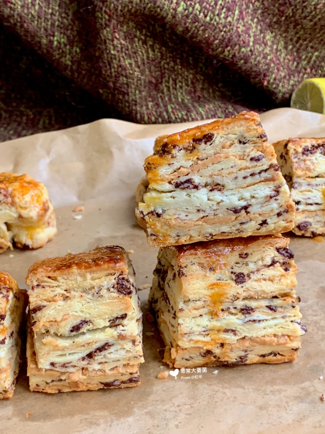 司康⑧双倍香浓夹击！🥜🍫千层黑巧花生酱司康
