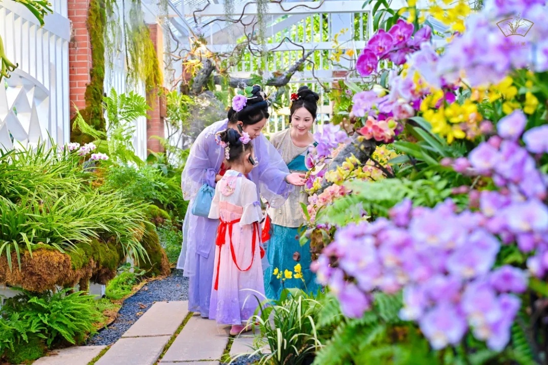 】近日，广州市越秀区中医医院联合广州兰圃推出“园林康养+医疗”特色服务...