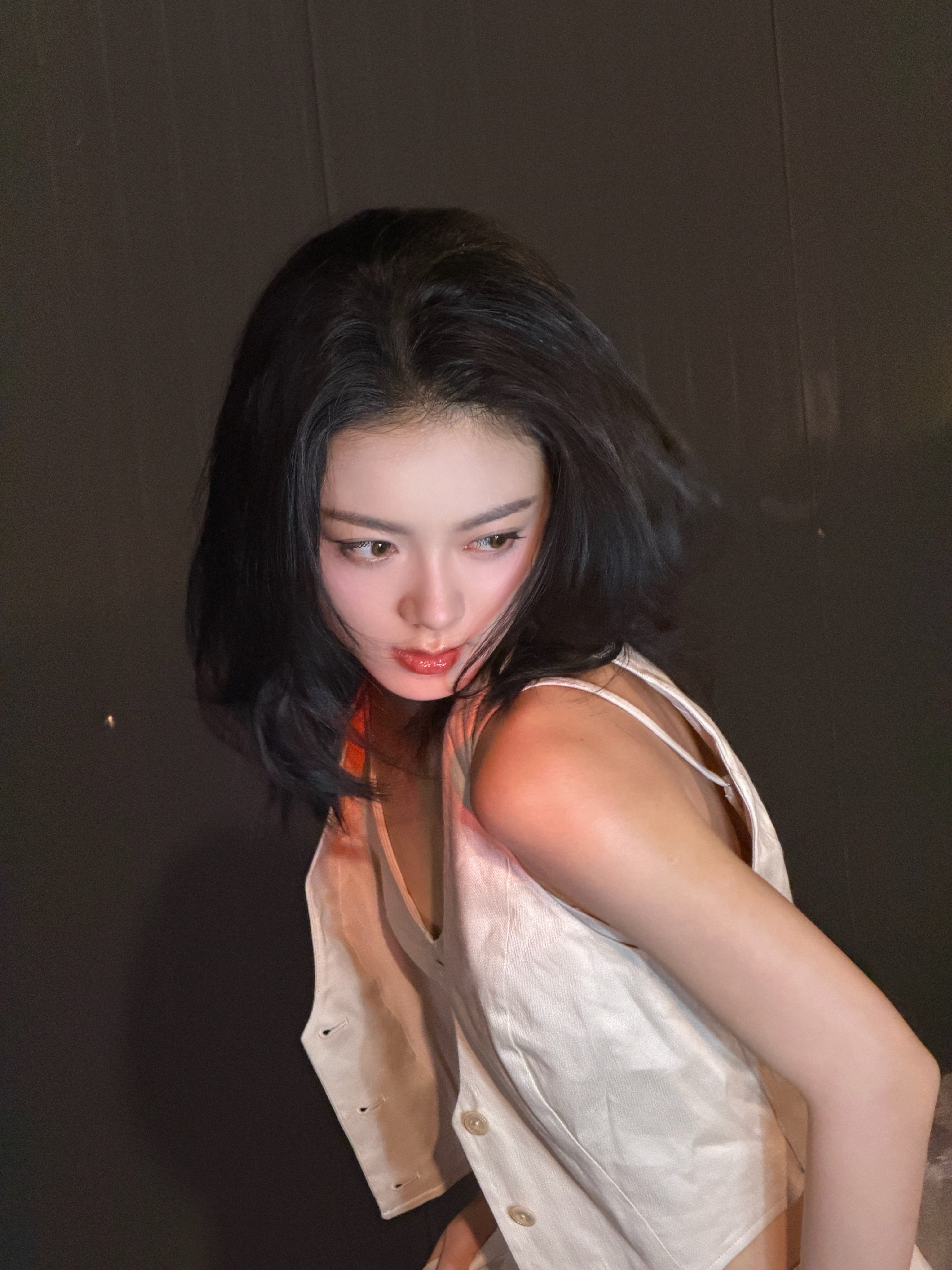 #赵今麦[超话]#  
感受，属于的力量。 ​