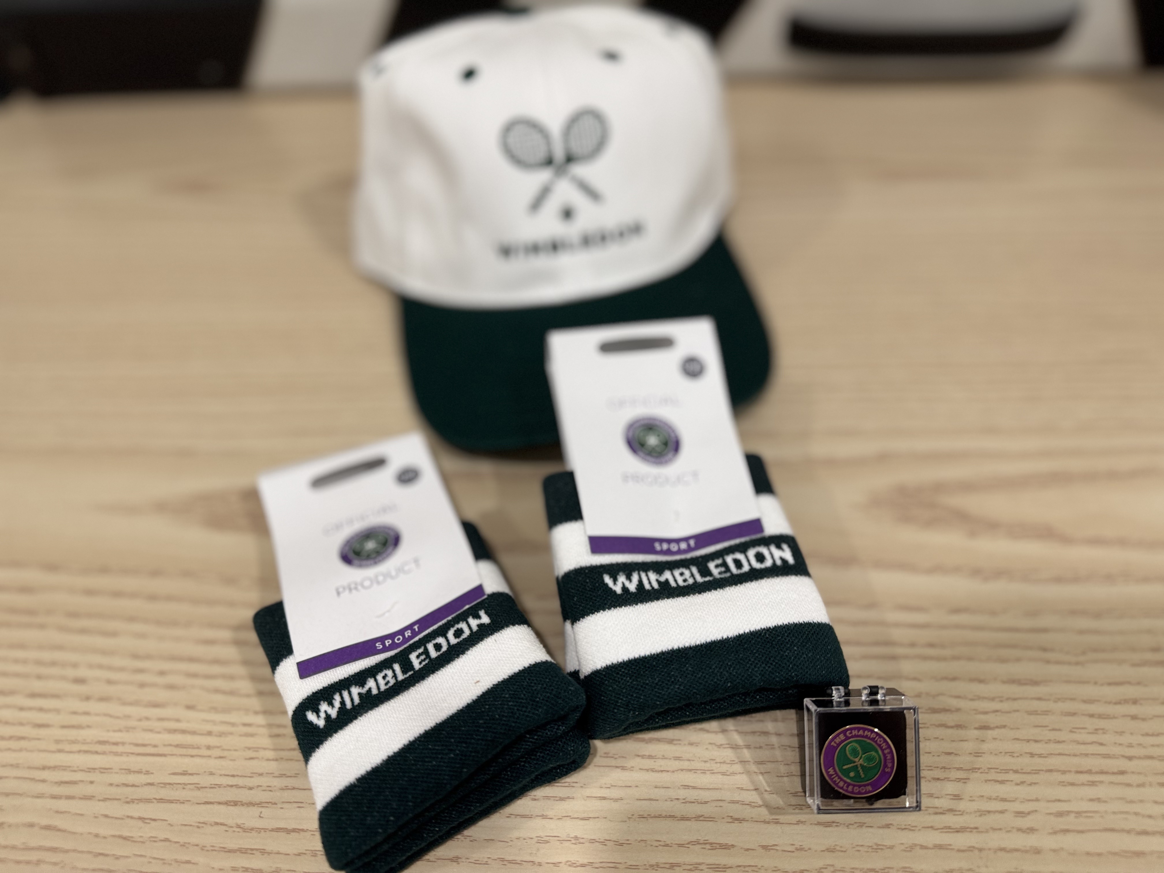 【有感而发有奖来发】温网已经落幕，热闹的温布尔登小镇归于宁静，带话题说...