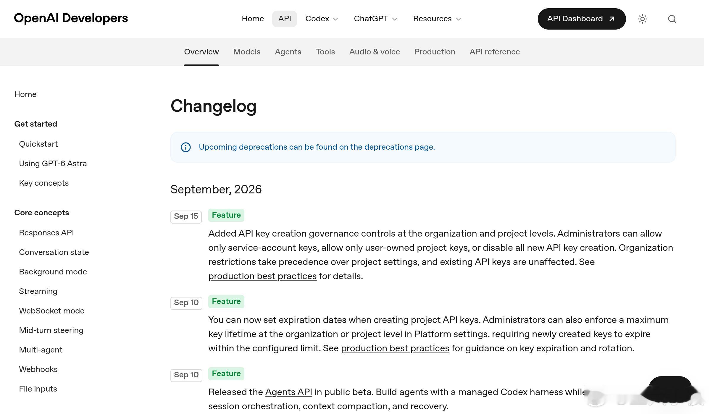 OpenAI 的 API 上周加了两个东西，方向不一样，但都值得记。

一个是 GPT-Live-1 —— ChatGPT 新语音模式背后的那个模型。Ben's Bites 的作者说他用它边看书边问术语、口述笔记。

另一个是 Agents API，对位的是 Anthropic 的 Managed Agents。开发者可以在自己的 app 里把任务丢给一个 Codex 式的 a ​
