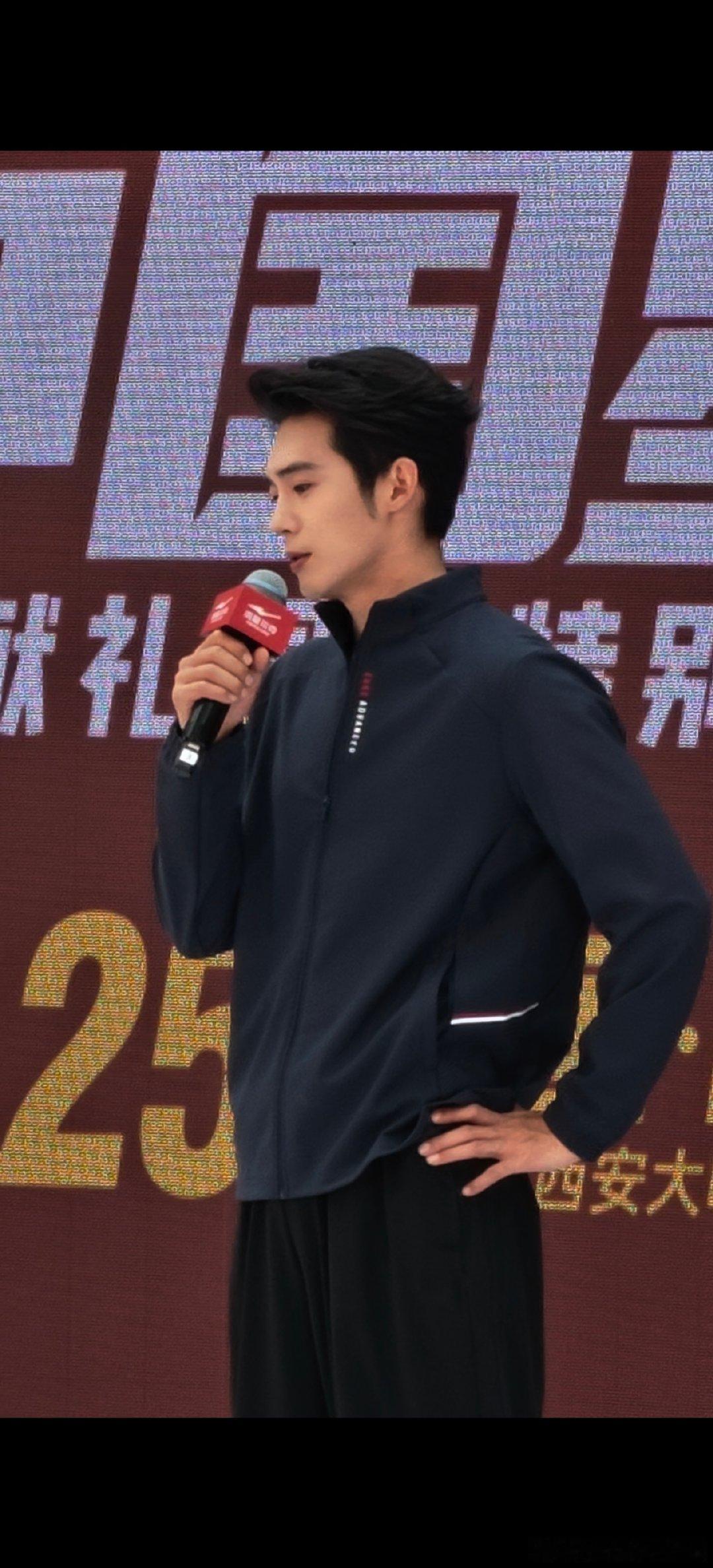 #于适yosh[超话]#  表情管理只是为了让自己变得聪明么 ​