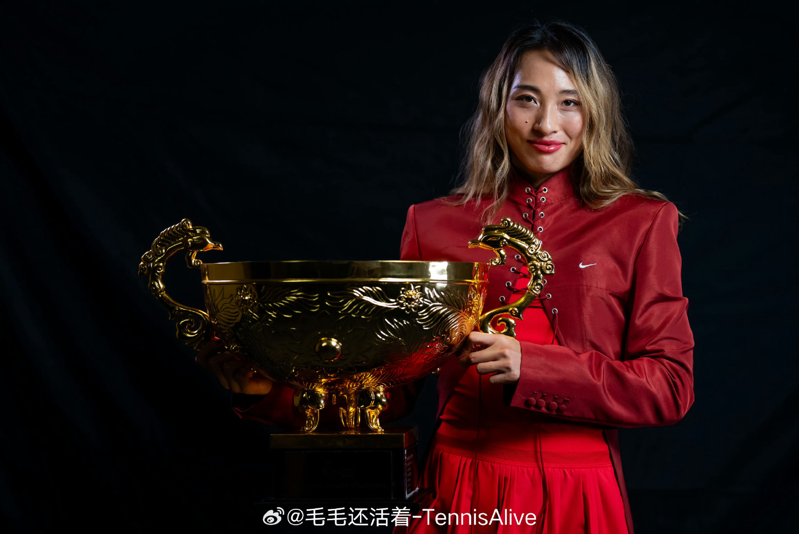 大满贯决赛✅2024亚军🥈
年终决赛✅2024亚军🥈
1000赛✅2026北京🏆🔥
小年终决赛✅2023亚军🥈
500赛✅2023郑州🏆2024🏆
250赛✅2023&2024帕勒莫🏆
奥运会✅2024冠军🏆🐮
亚运会✅2023杭州🏆🐮

#郑钦文中网外卡奇迹##郑钦文中网女单冠军# ​