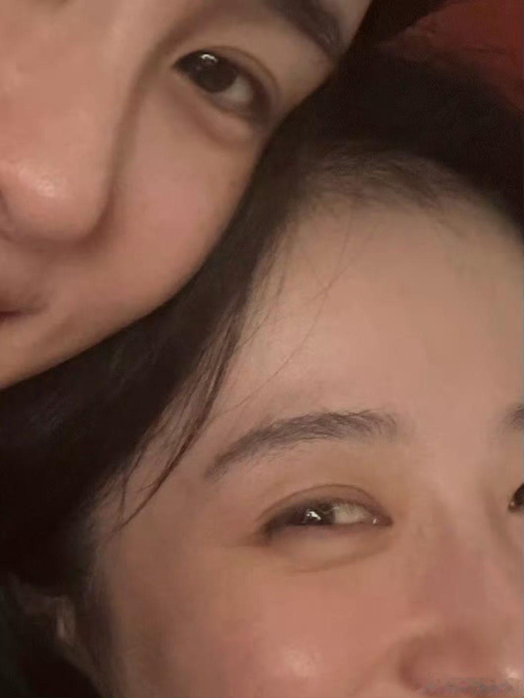 #张碧晨叫周雨彤亲爱的#两个好女孩呀🥺 ​