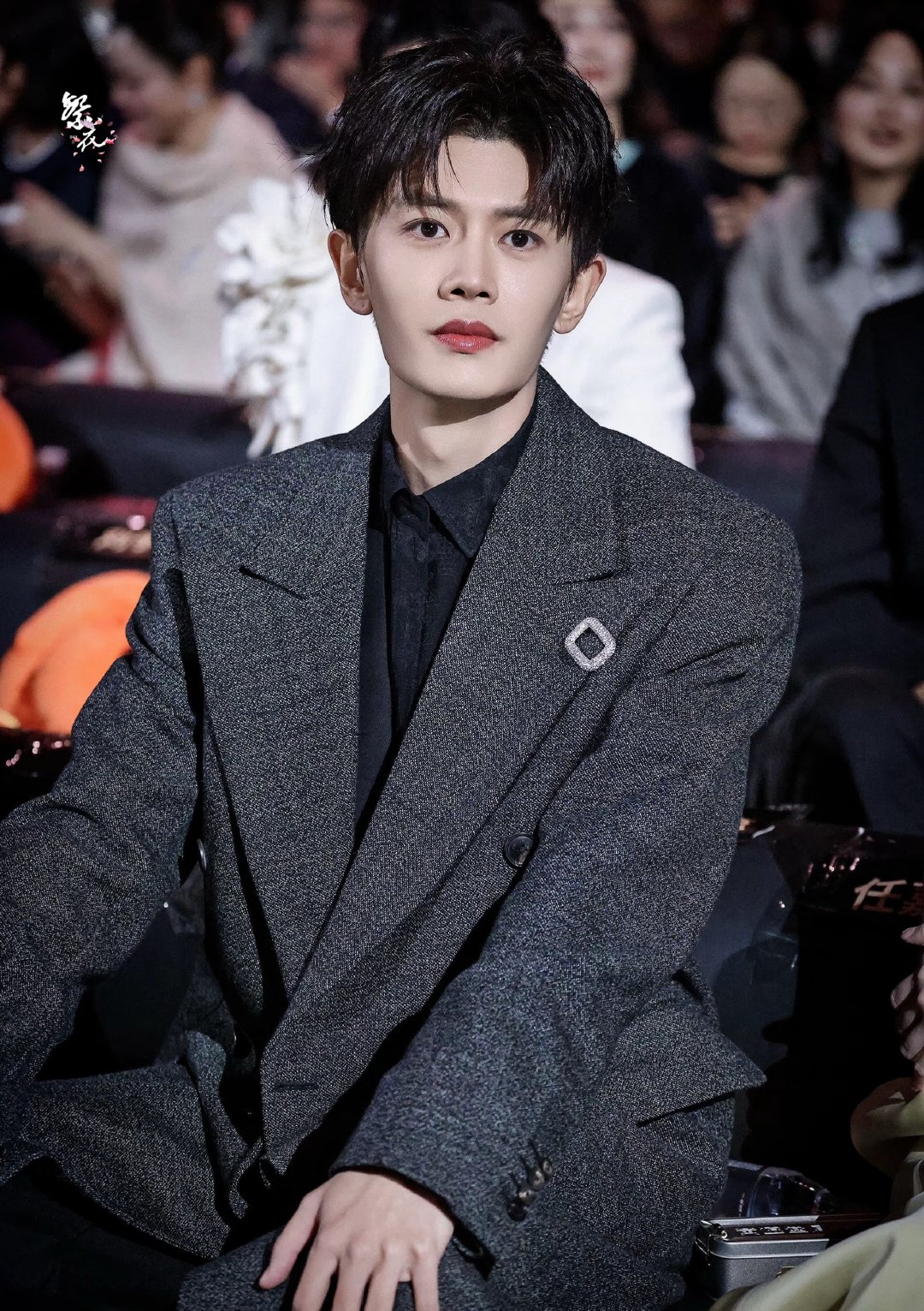 #杨鸣说任嘉伦真懂球还帅气#确实很懂 优秀的人[憧憬][憧憬]关键还很帅[憧憬][憧憬] ​