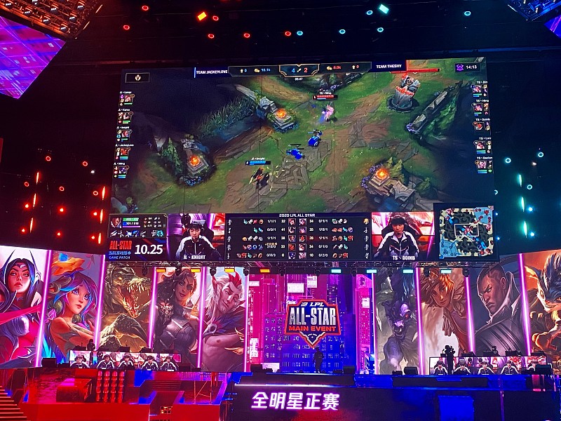 AL 3:2 IG：五局心脏局，AL 赢在“稳”，IG 输在“赌”

昨晚 LPL 败者组决赛，AL 和 IG 打满五局。

比分是 3:2，但看完整场的人都知道：这不是“IG 翻车”那么简单，而是 两种战队气质的正面对撞——AL 用纪律性把 IG 的浪漫按在了地上，IG 则用两局高光告诉观众：那个