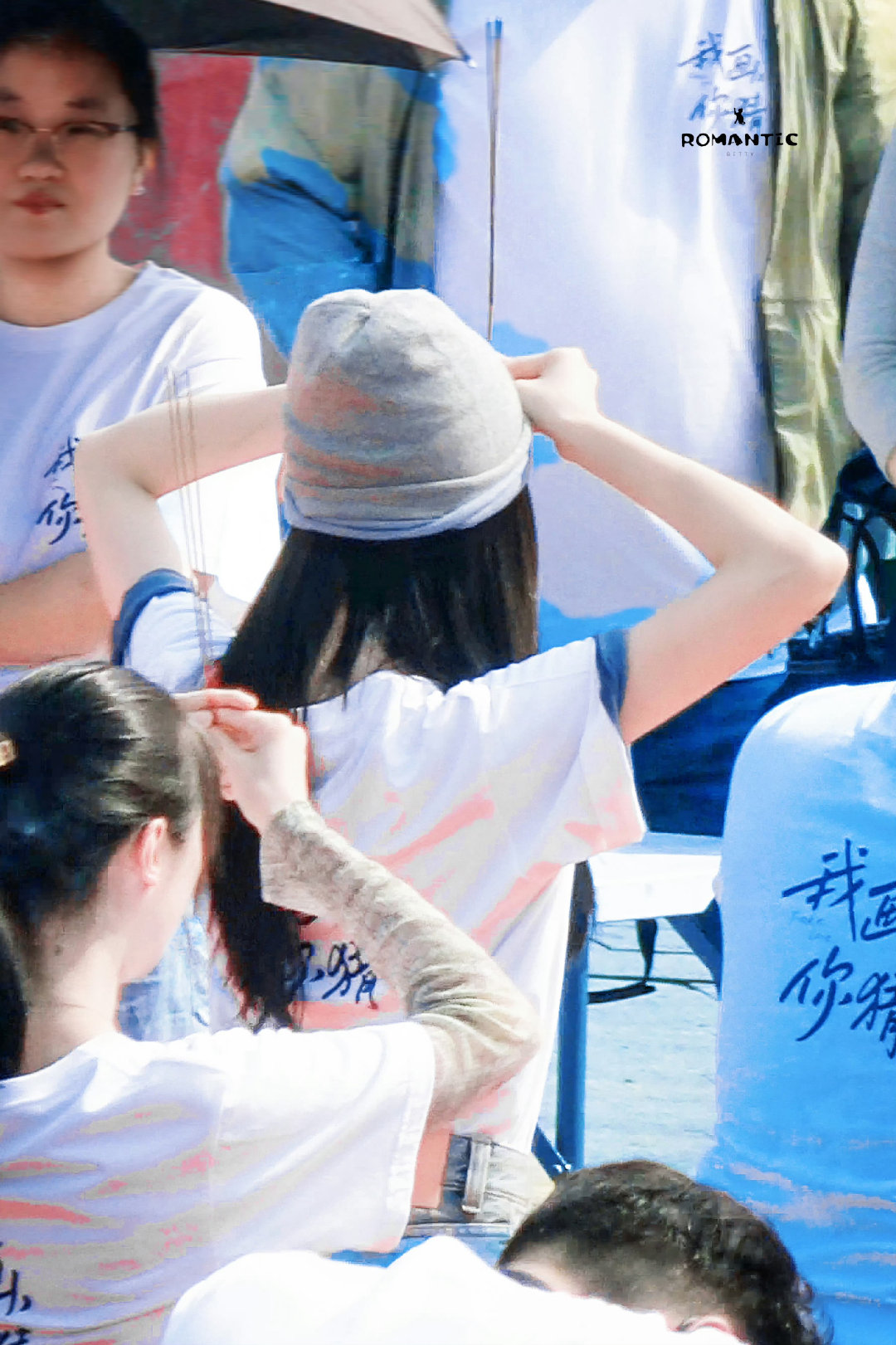 #吴宣仪进组了#
吴宣仪就这么在巡演音乐剧后又美美进组啦！！！还是电影 好期待！！！ ​