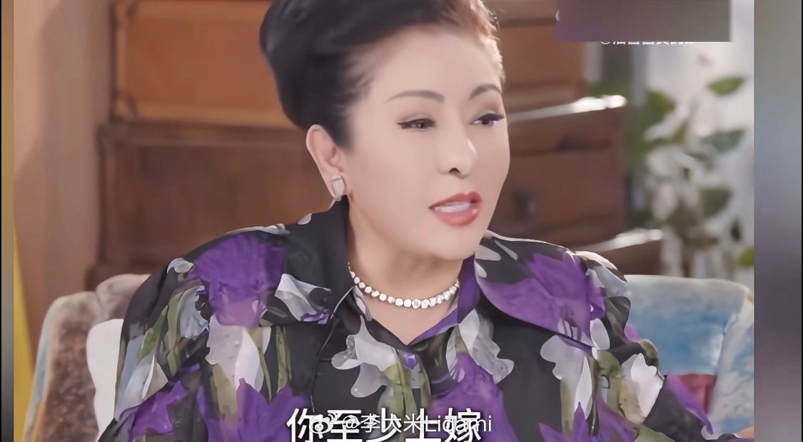 向太已经不知道现在世道变了
[允悲]
他们以前那群人，有些对女的很大方，甚至朋友去世，会帮衬朋友的那啥（时代背景局限，那时候妾什么的乱乱的）。
还有，有些男的年纪大了感觉自己嘎了可能会给自己老婆小妾一些财物，让她们以后有依靠。（不是说有妾这现象是好的啊，不是不是~）

现在…… ​