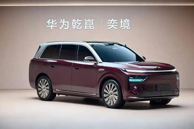 先帮你核实一个事实：截至2026年10月，国内主流车企并没有名为“奕境X9”的量产车型。 你大概率是把小鹏X9和东风奕派这两个名字记混了。

既然你问到了“X9”和“能耗”，那下面我按最接近的小鹏X9（纯电MPV）来回答。如果你指的是其他车，欢迎补充准确名字。

一、小