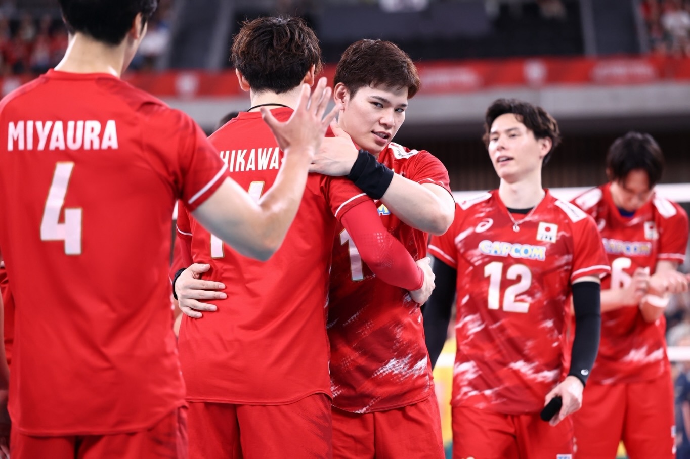 #西田有志[超话]#  20260825 ig@ getsu_vb
2026年日本男子排球国家队国际友谊赛（东京站）于 8 月 25 日（周二）在东京有明体育馆举行。
日本队虽以 1-3 不敌巴西队，但包括替补队员在内的众多选手都在赛场上展现出了极佳的活力！
终于，队伍即将迎来从 9 月 4 日（周五）起在北九州市立综合体育馆（福 ​