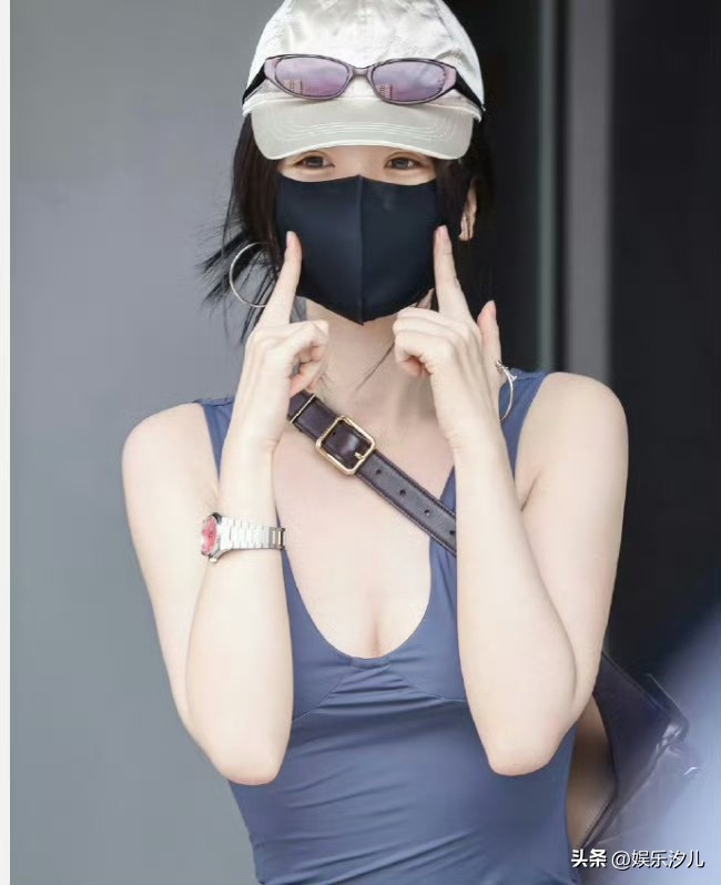 虞书欣辣妹

虞书欣好辣，身材太棒了！超级养眼！