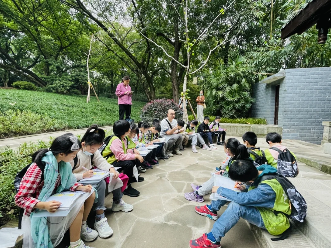 探究秋季里的植物果实