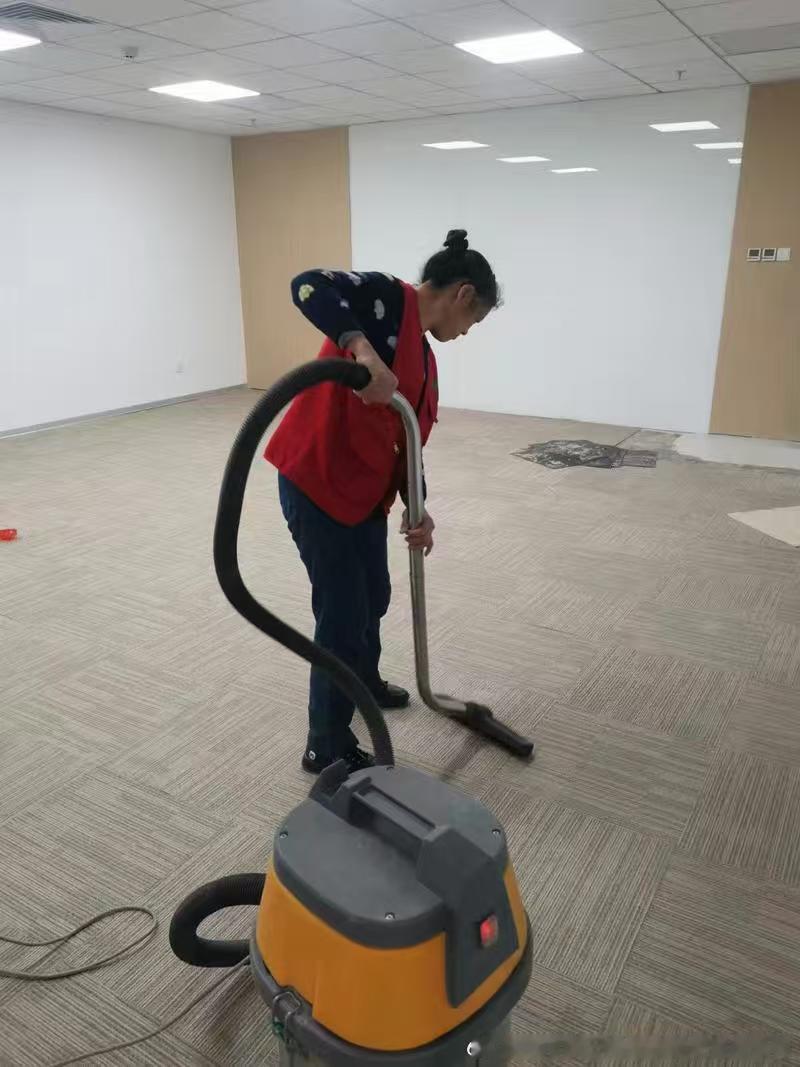 广州番禺靠谱保洁公司推荐｜雷一锋保洁，番禺全域上门服务在广州找正规靠谱...